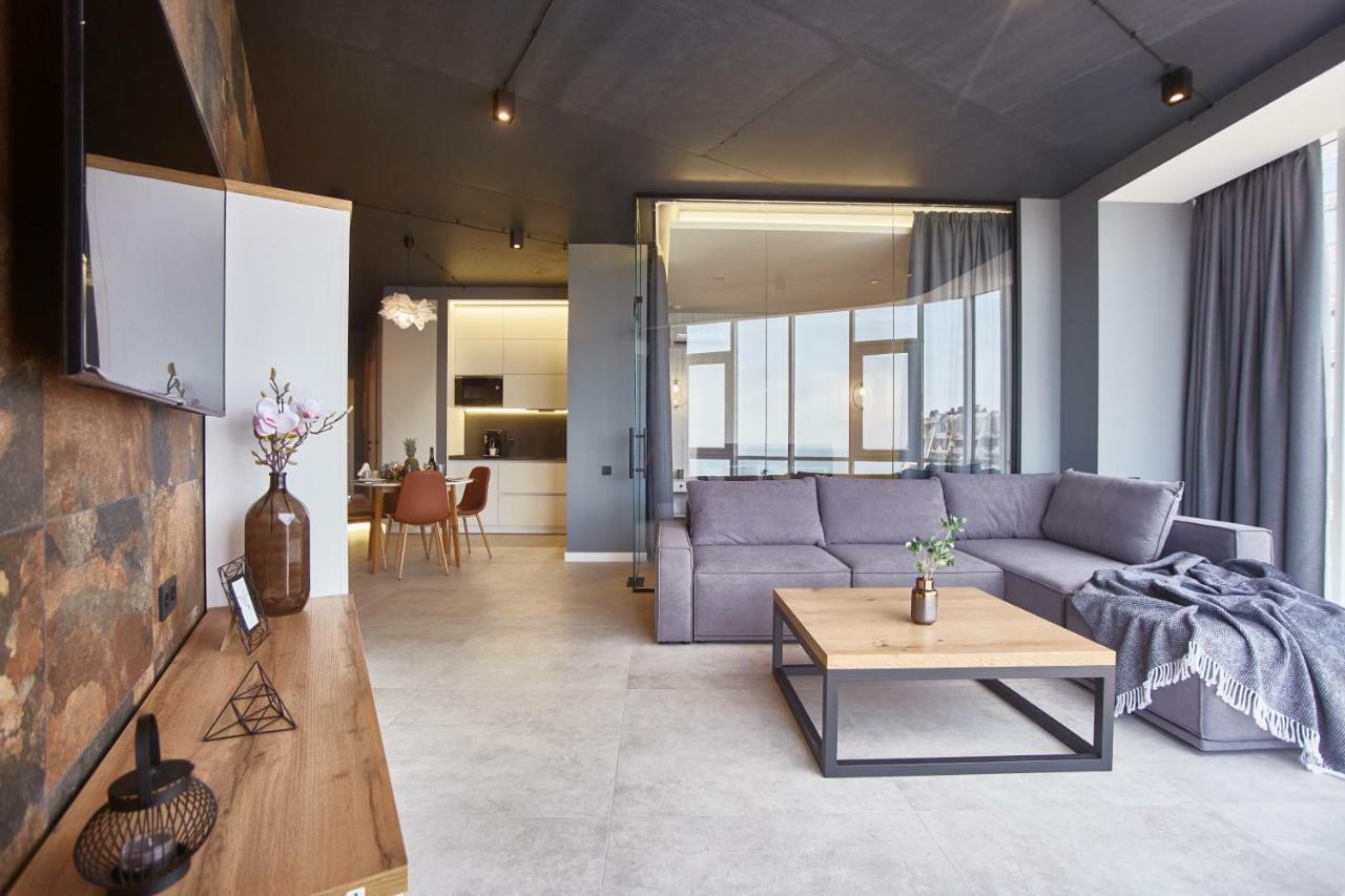 אודסה Gagarin Plaza Luxury Sea View Apartments מראה חיצוני תמונה