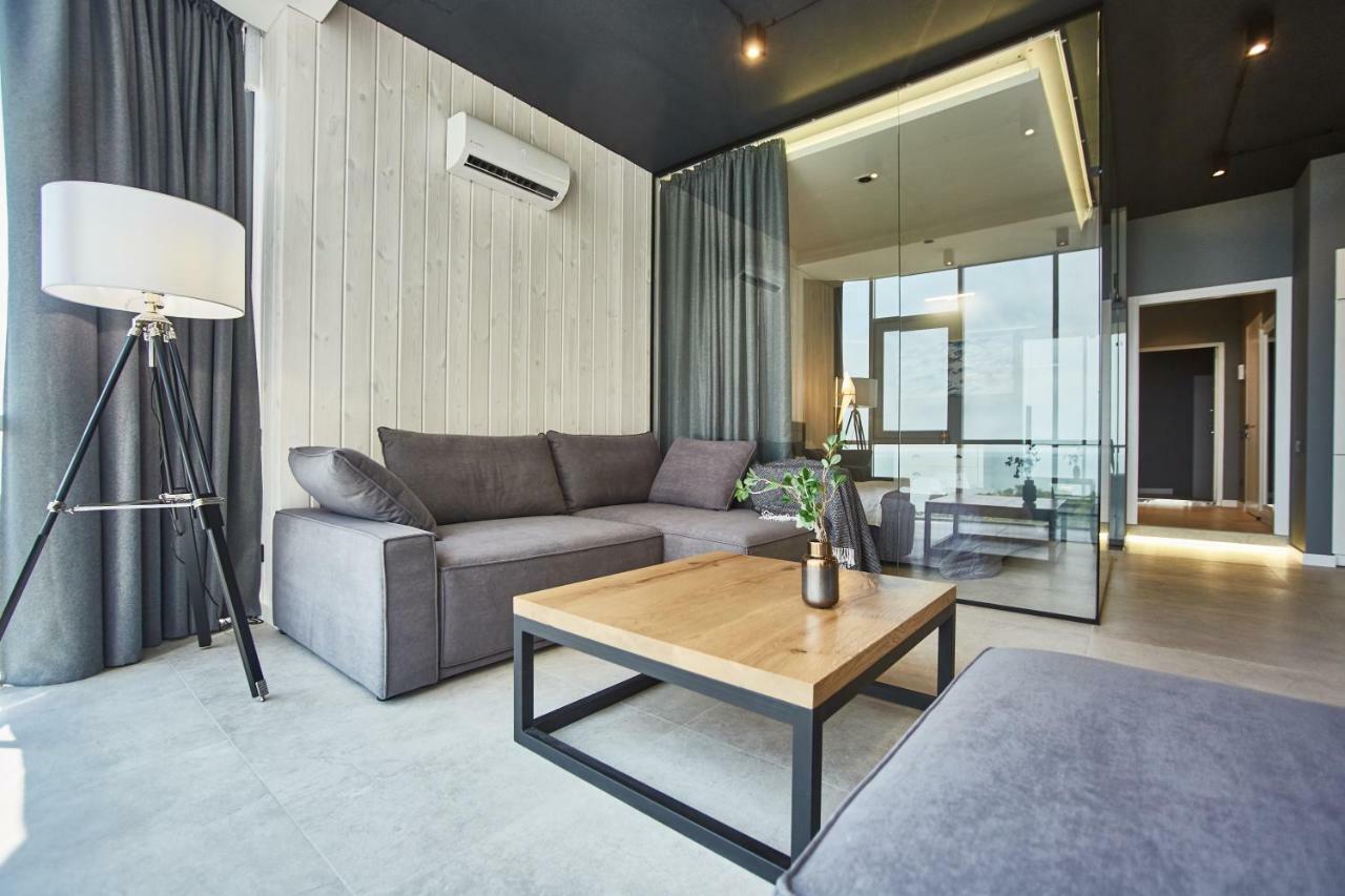 אודסה Gagarin Plaza Luxury Sea View Apartments מראה חיצוני תמונה